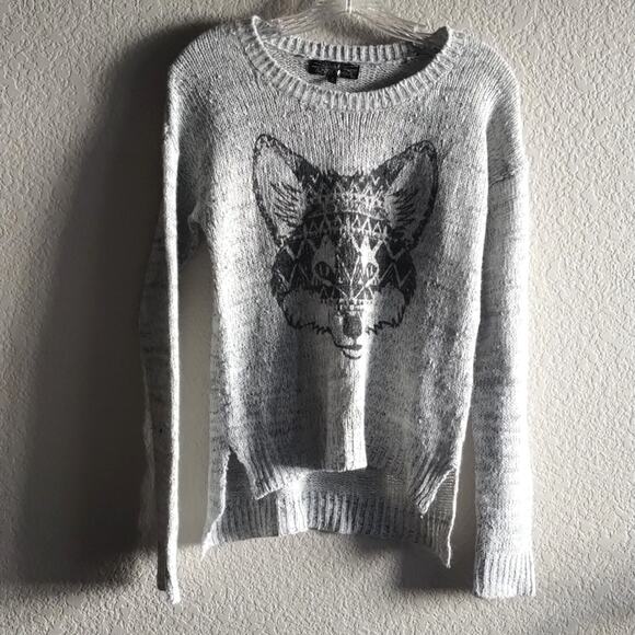 Almost Famous Geometric Fox Graphic Lightweight Knit Grays & White Sweater M - Picture 4 of 10